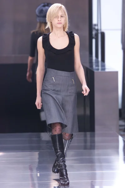 Look 15